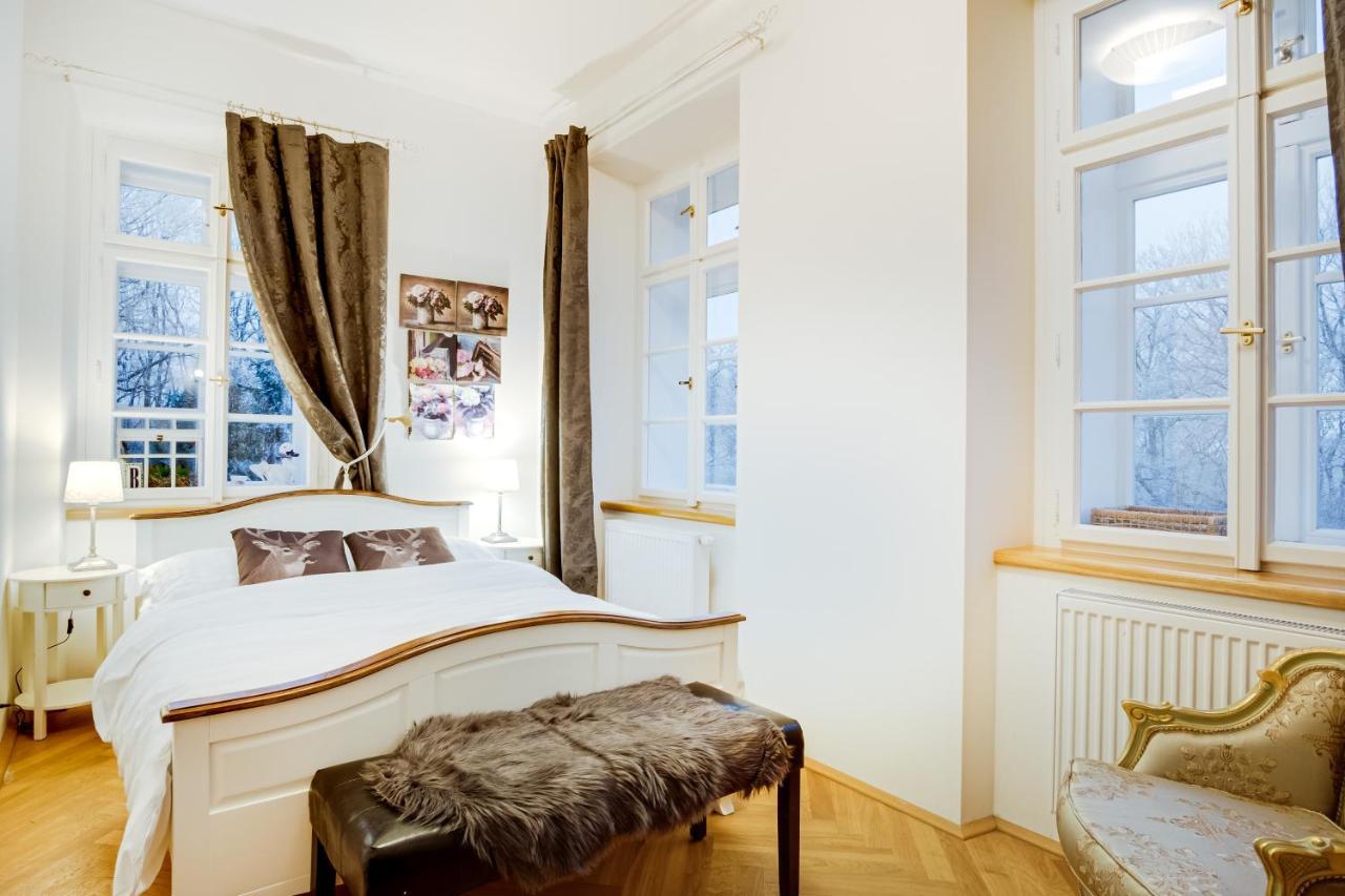 Lovecky Zamecek Pod Milesovkou Teplice Bagian luar foto