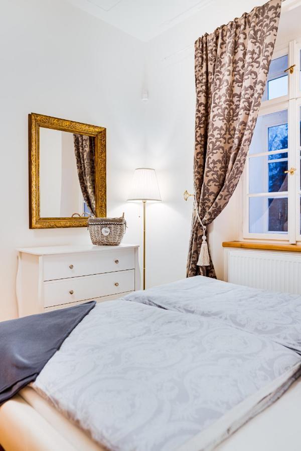 Lovecky Zamecek Pod Milesovkou Teplice Bagian luar foto
