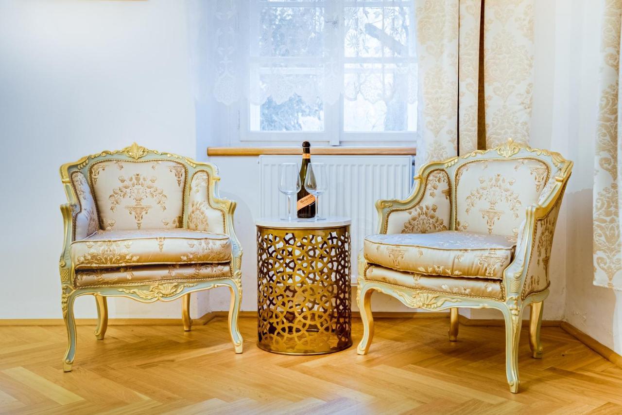 Lovecky Zamecek Pod Milesovkou Teplice Bagian luar foto
